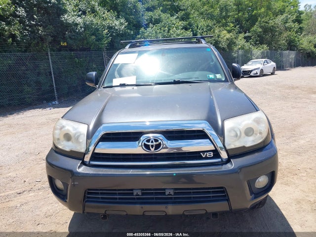 Toyota 4Runner Sr5 V8