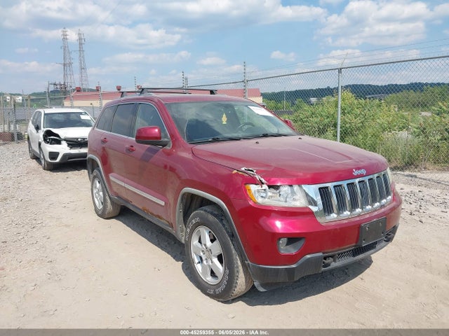 Salvage Jeep Grand Cherokee Image