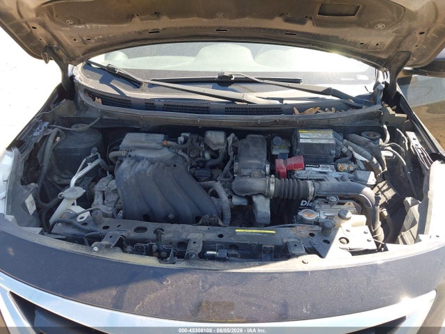 Nissan Versa