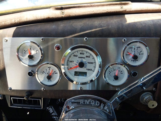 Chevrolet Deluxe