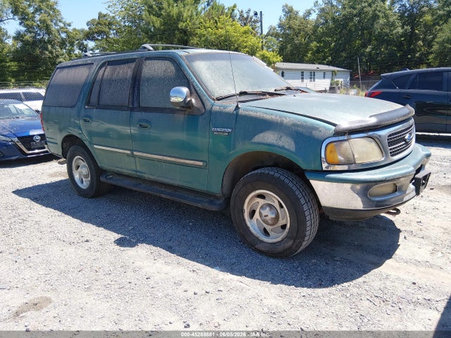 Salvage Ford Expedition Image