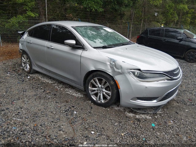 Salvage Chrysler 200 Image
