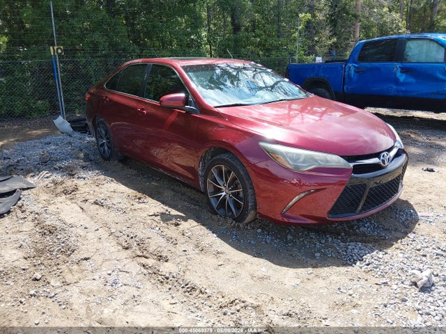 Salvage Toyota Camry Image