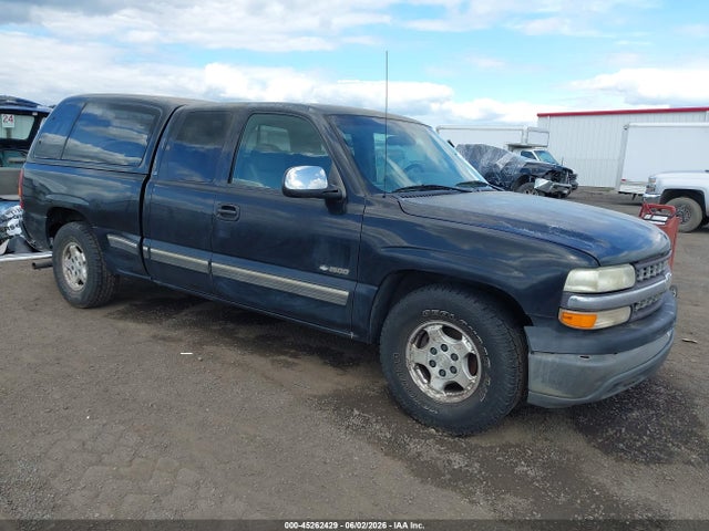 Salvage Chevrolet Silverado 1500 Image