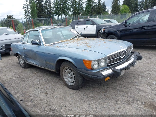 Salvage Mercedes-Benz 380 Image