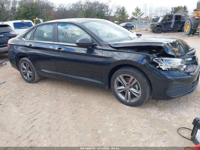 Salvage Volkswagen Jetta Image