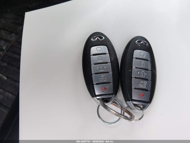 INFINITI Qx