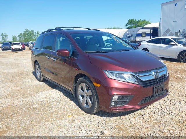 Salvage Honda Odyssey Image