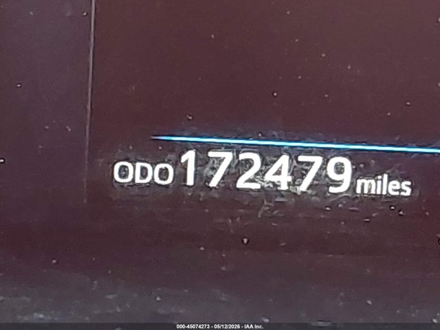Toyota Prius v Four