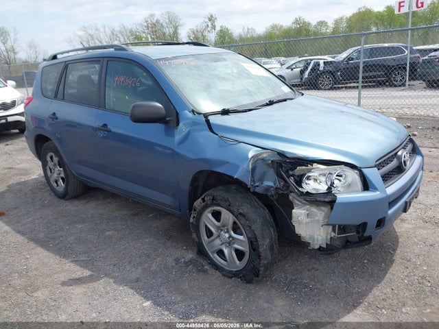 Salvage Toyota RAV4 Image