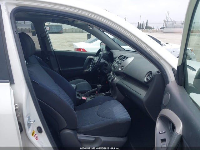 Toyota RAV4 Sport V6