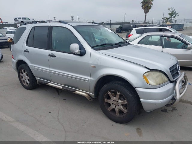Salvage Mercedes-Benz M-Class Image