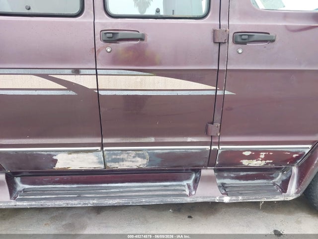 Dodge Ram Van B250