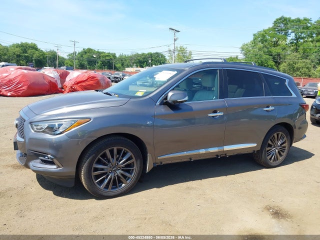 INFINITI Qx Luxe