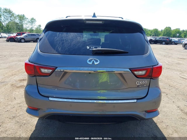 INFINITI Qx Luxe