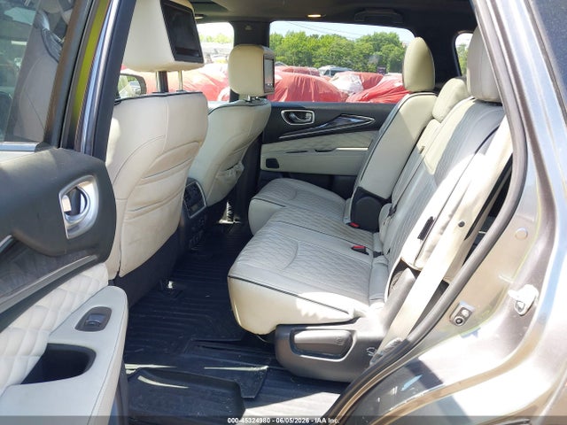 INFINITI Qx Luxe