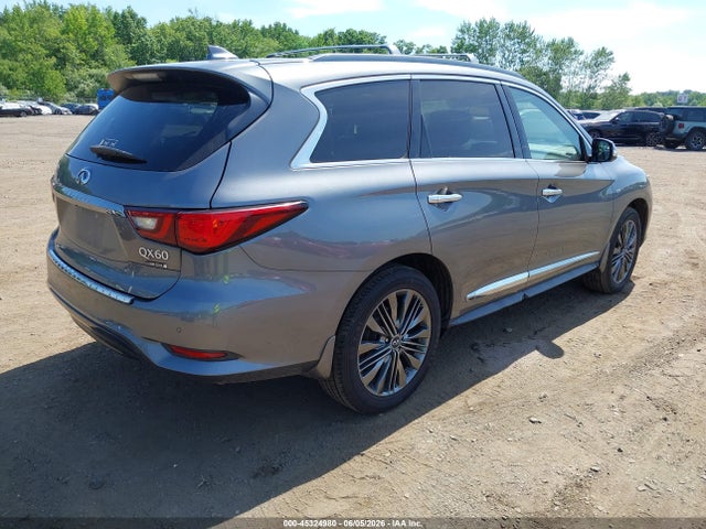 INFINITI Qx Luxe