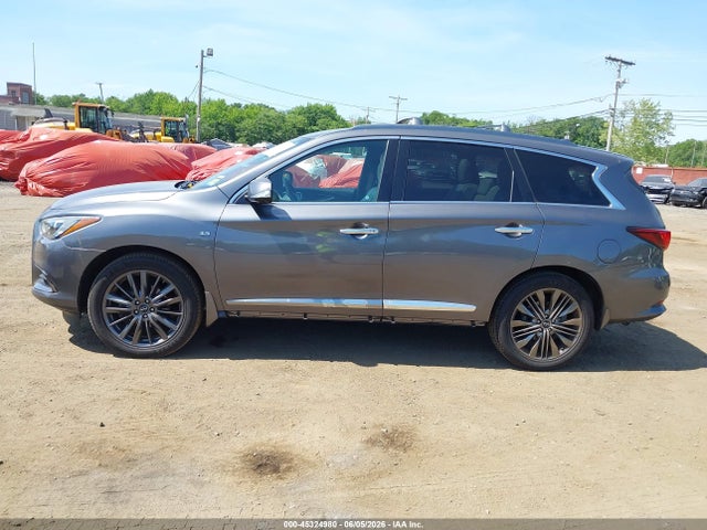 INFINITI Qx Luxe