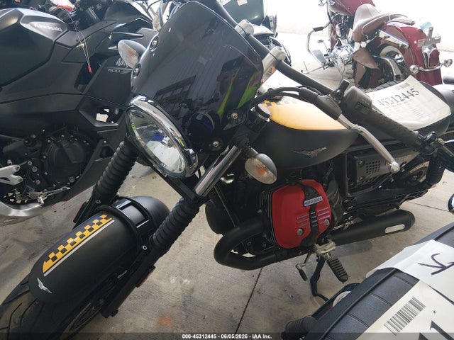 Moto Guzzi V9 Roamer