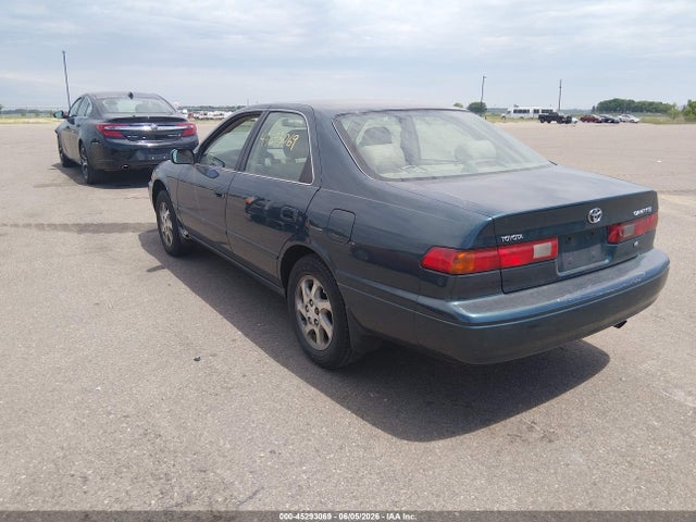 Toyota Camry Xle V6