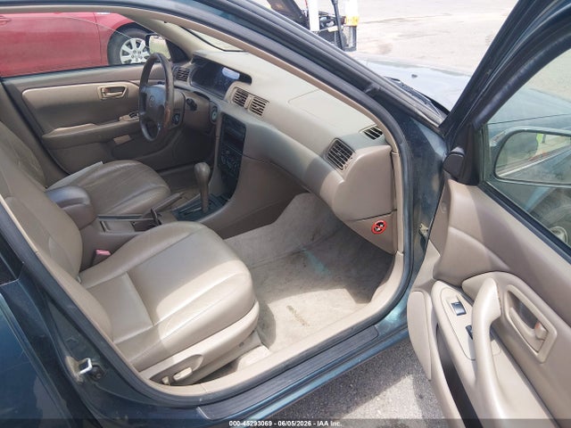 Toyota Camry Xle V6
