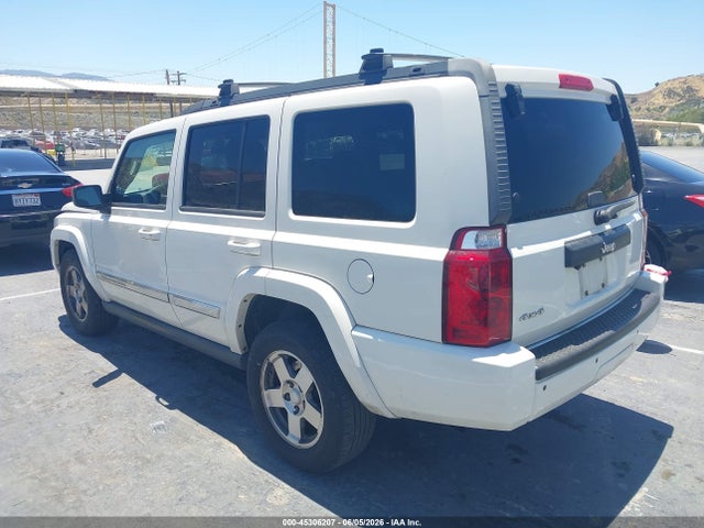 Jeep Commander Sport