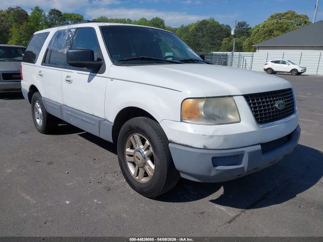 Salvage Ford Expedition Image