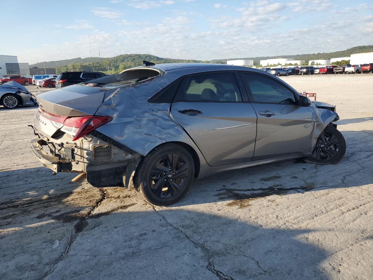 Hyundai ELANTRA Sel