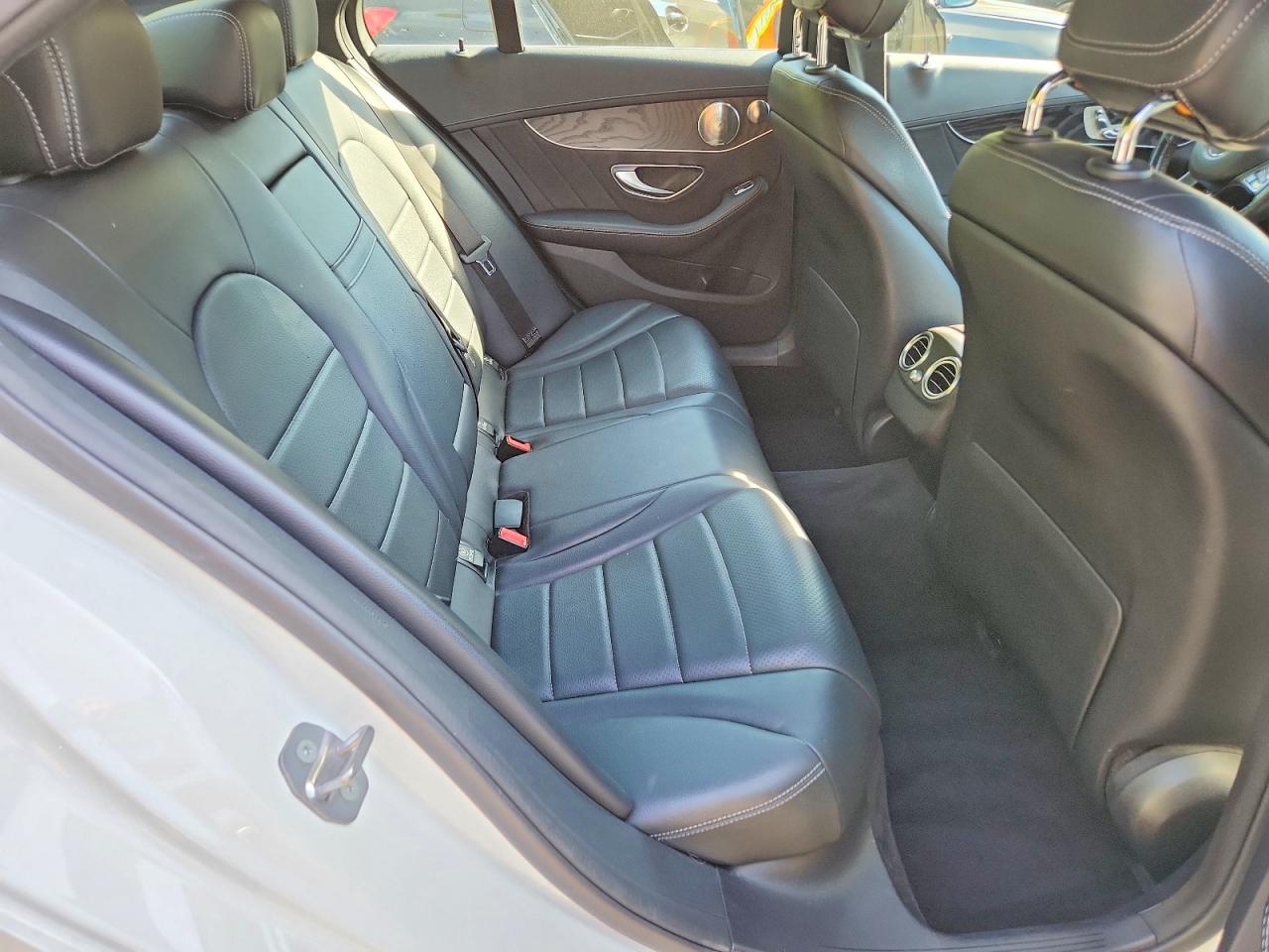 Mercedes-Benz C-Class 300 4matic