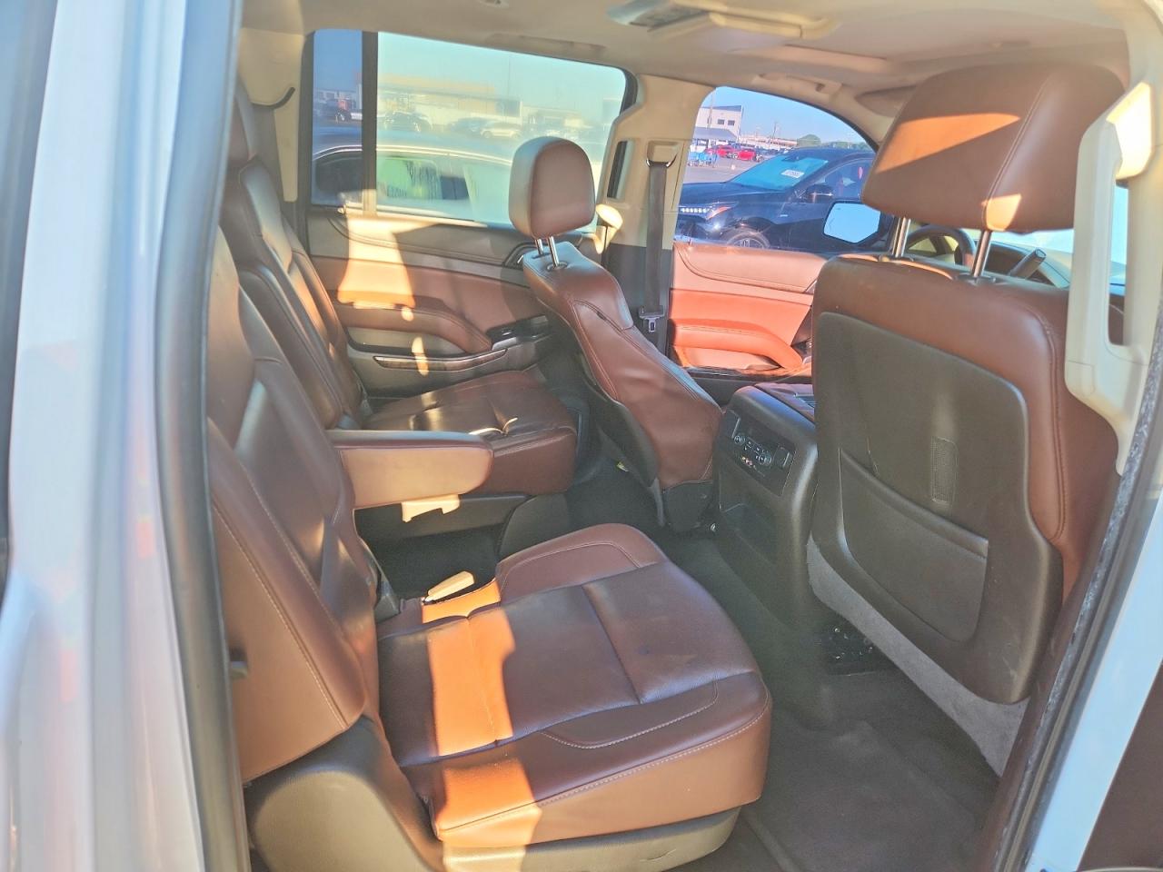 Chevrolet Suburban K1500 Ltz