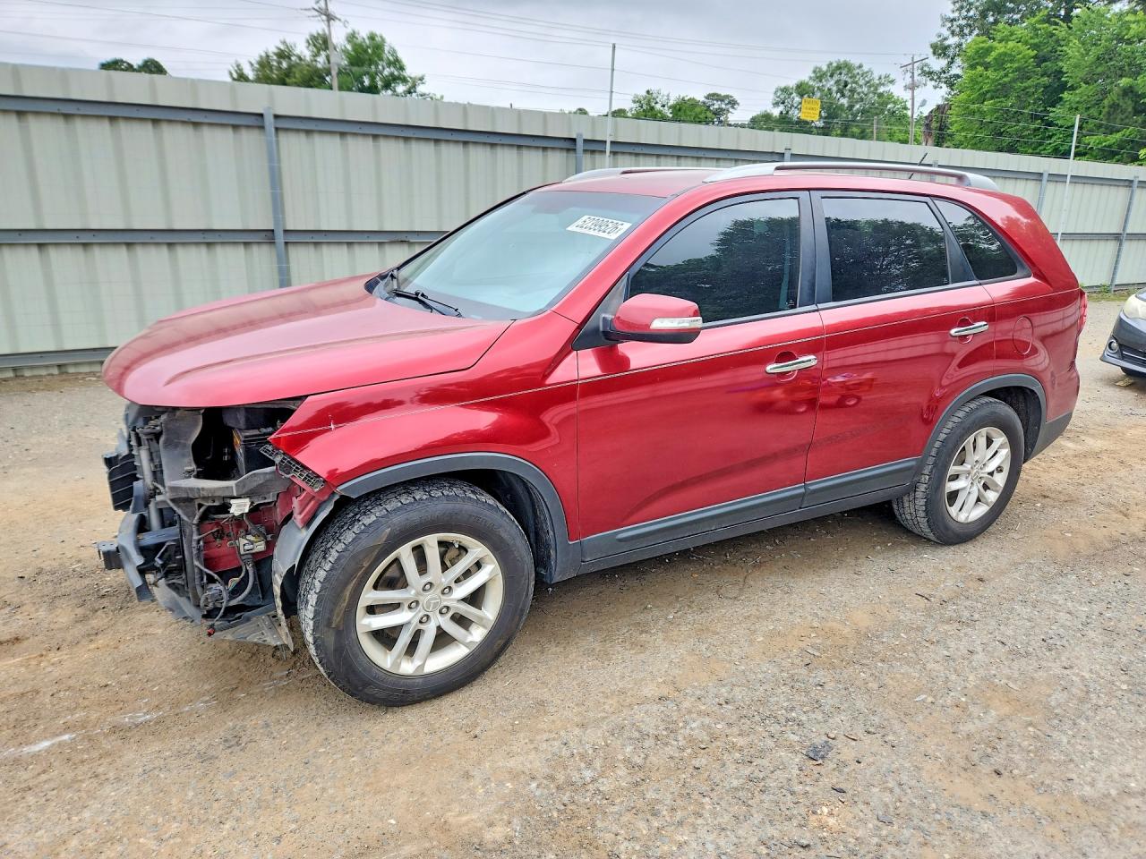 Salvage Kia Sorento Image