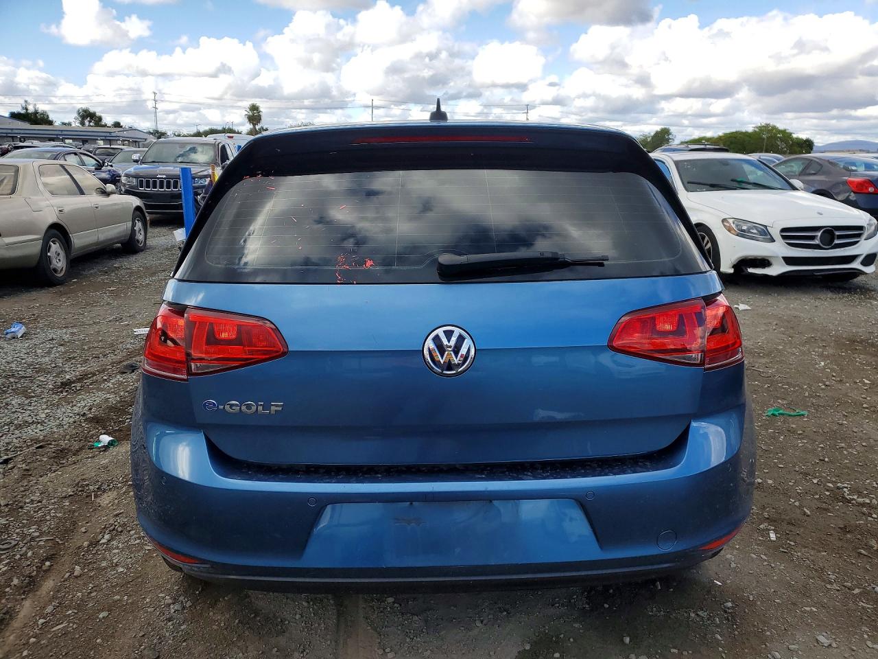 Volkswagen Golf Sel Premium