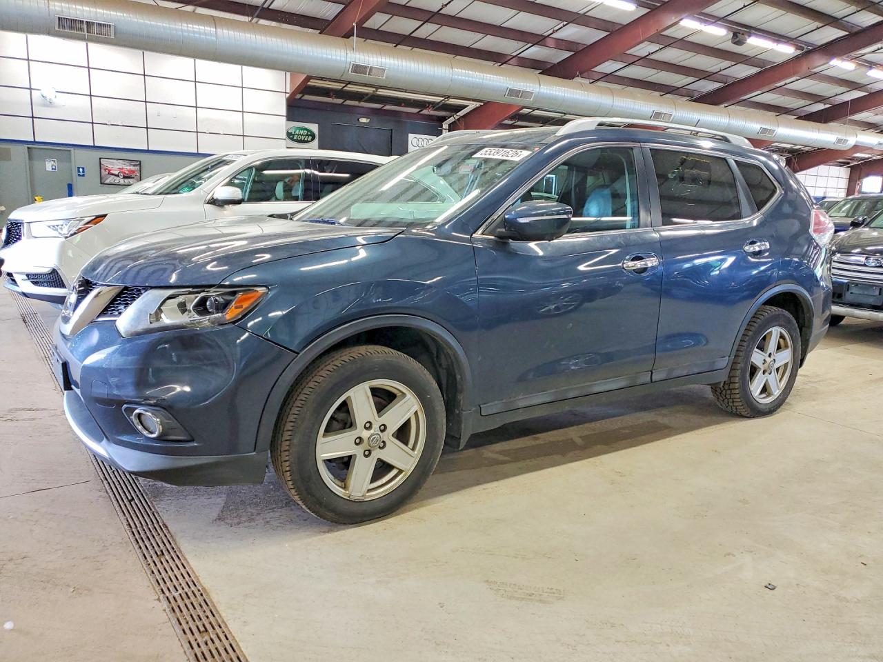Salvage Nissan Rogue Image