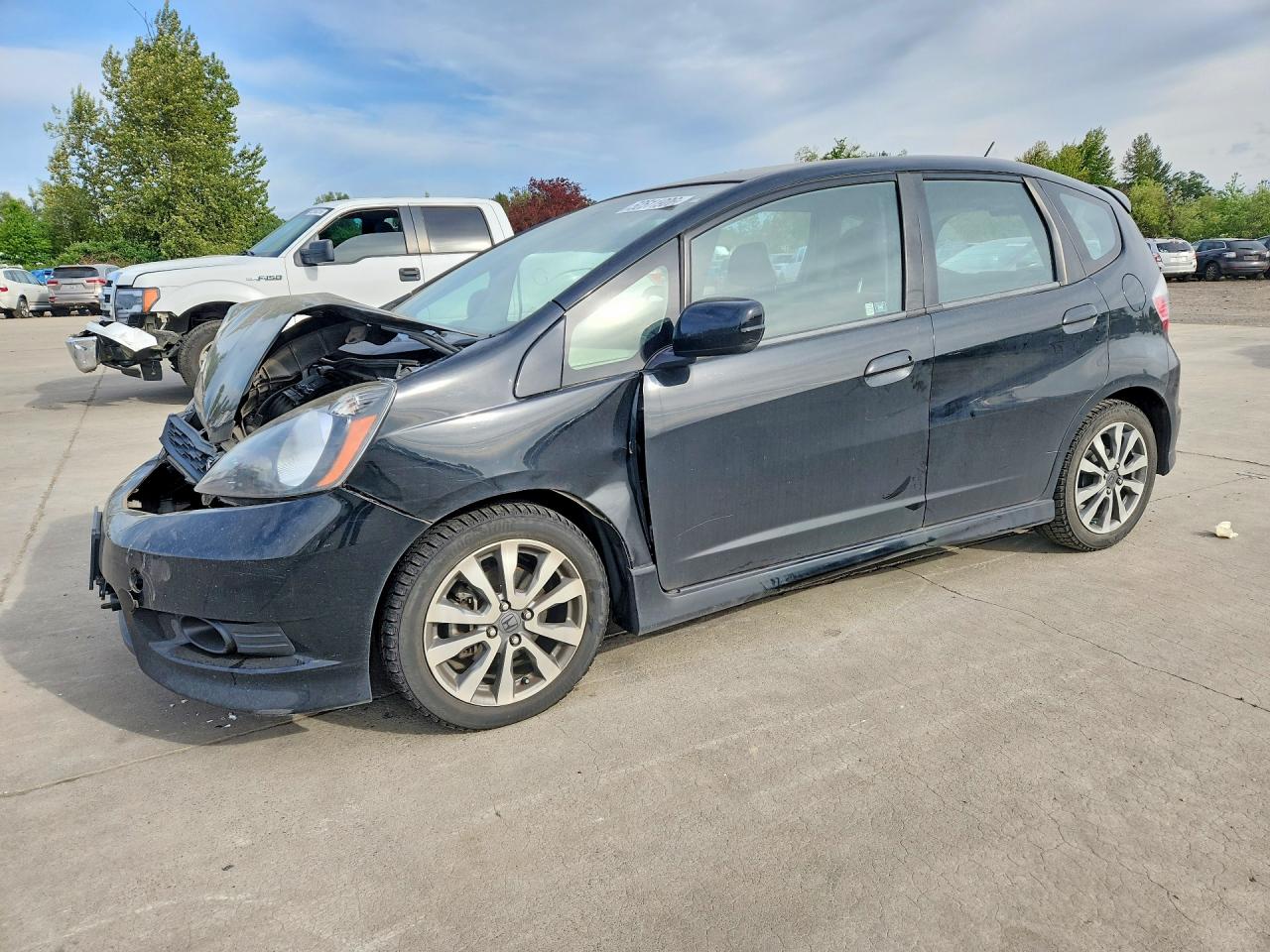 Salvage Honda Fit Image