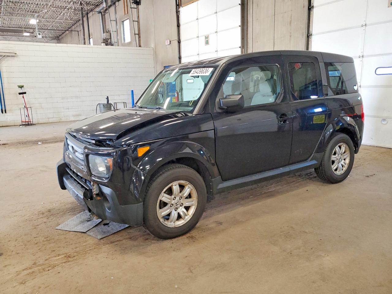 Salvage Honda Element Image