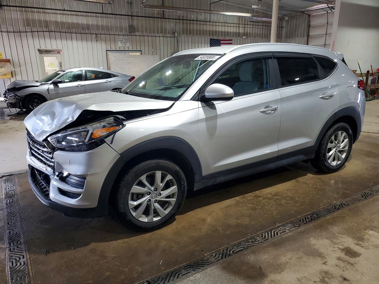 Salvage Hyundai TUCSON Image