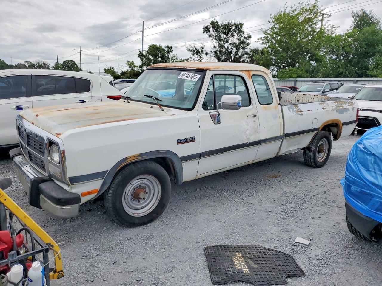 Salvage Dodge D-Series Image