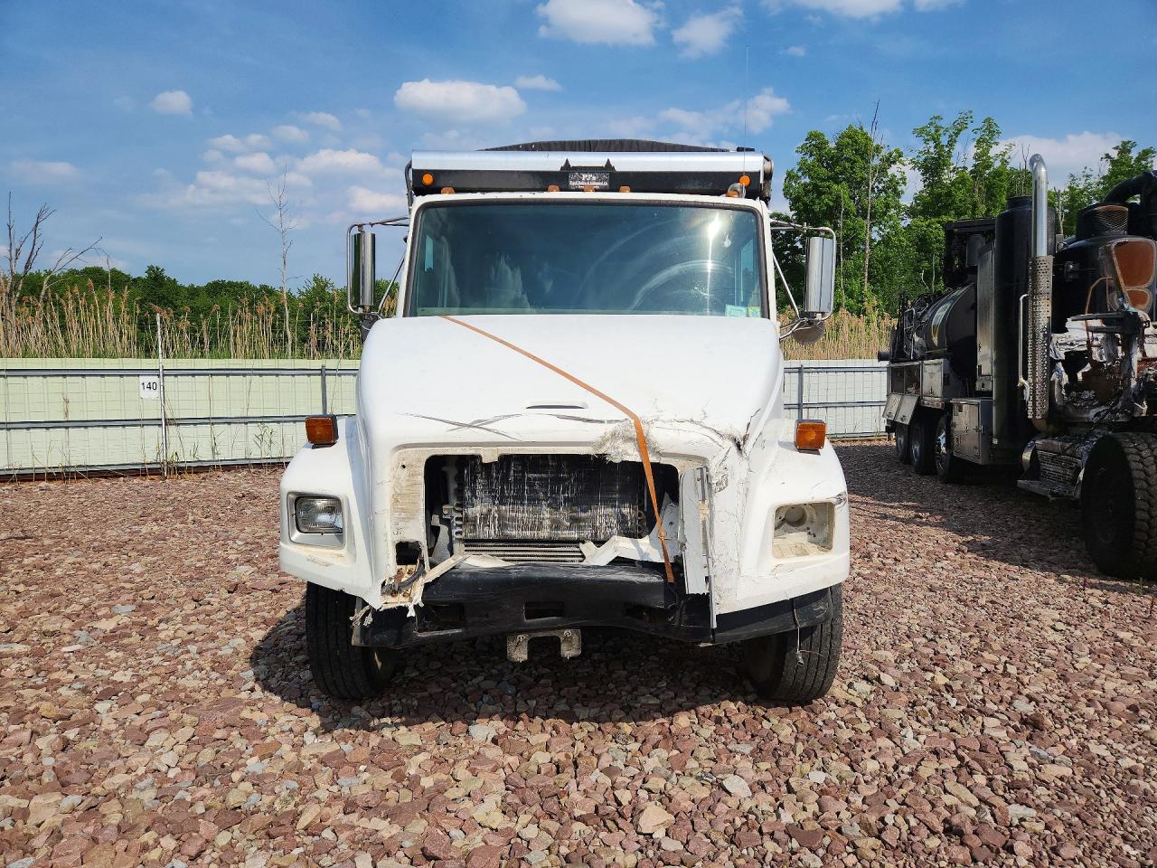 Freightliner F70