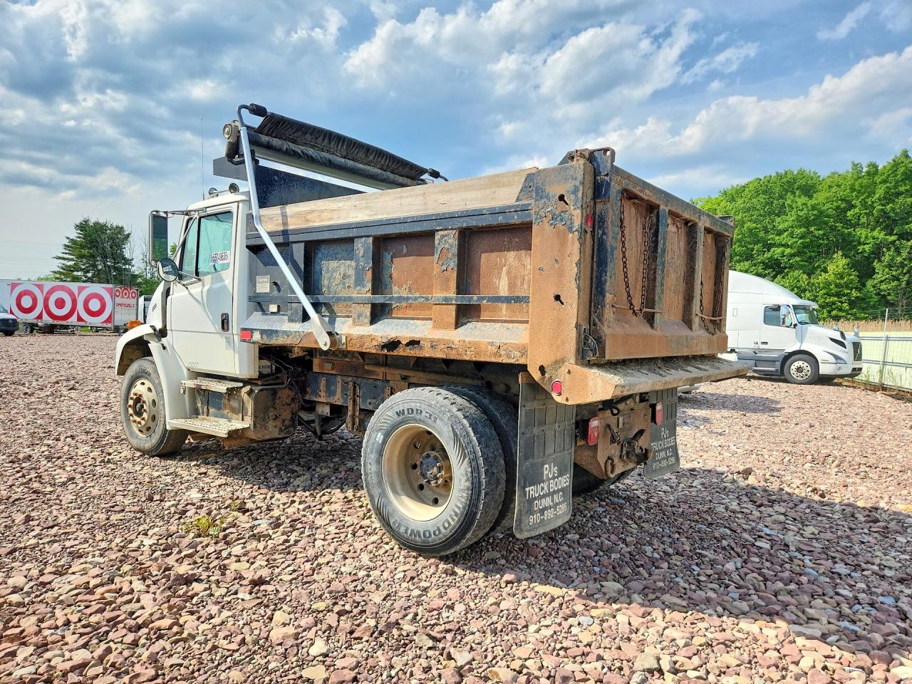Freightliner F70