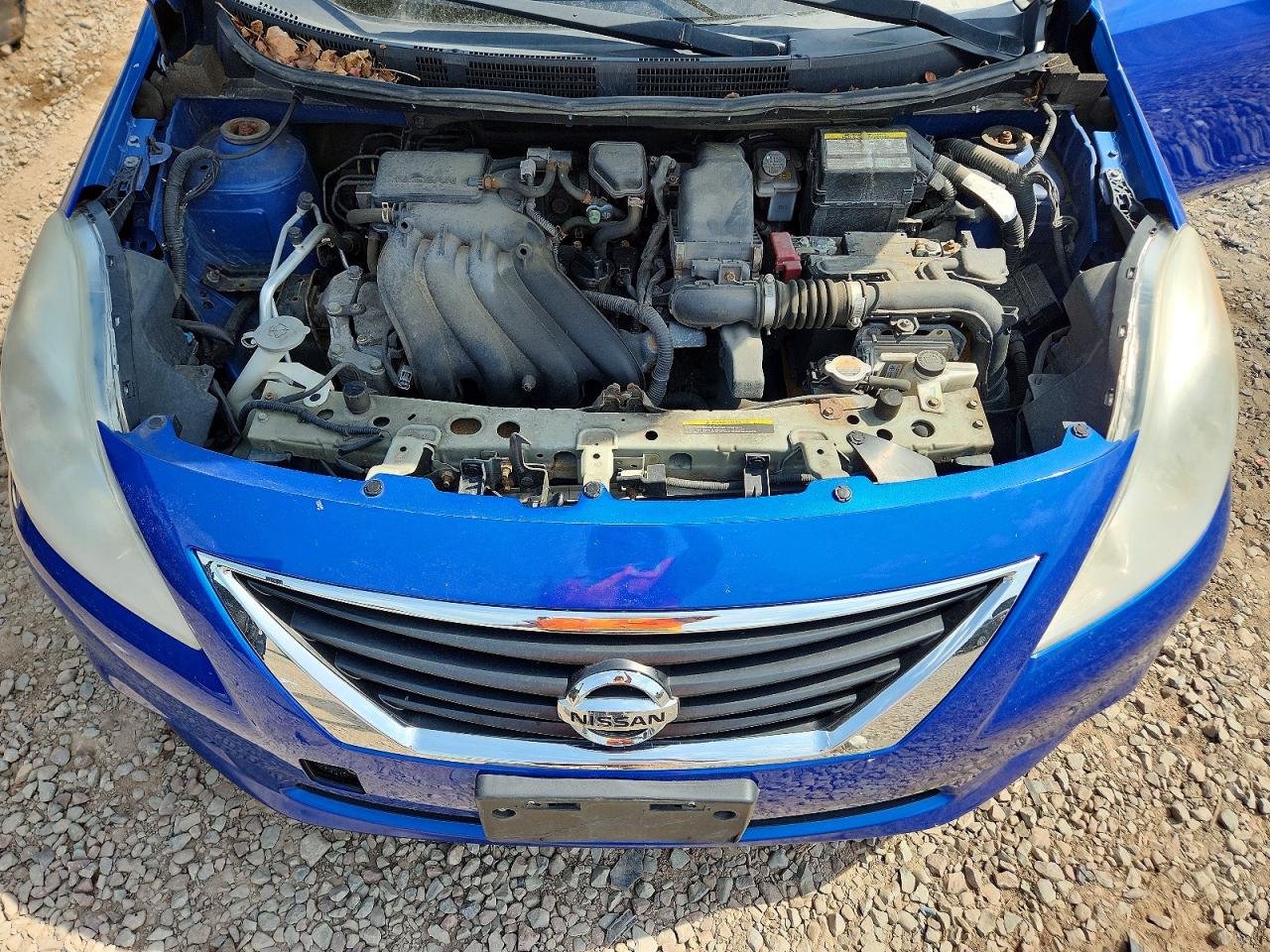 Nissan Versa 1.6 S