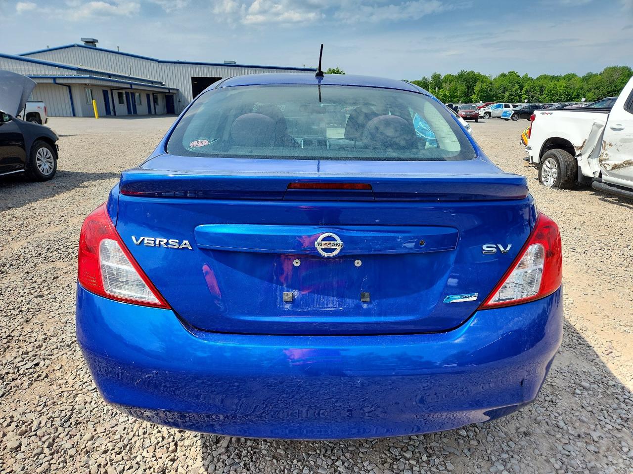 Nissan Versa 1.6 S