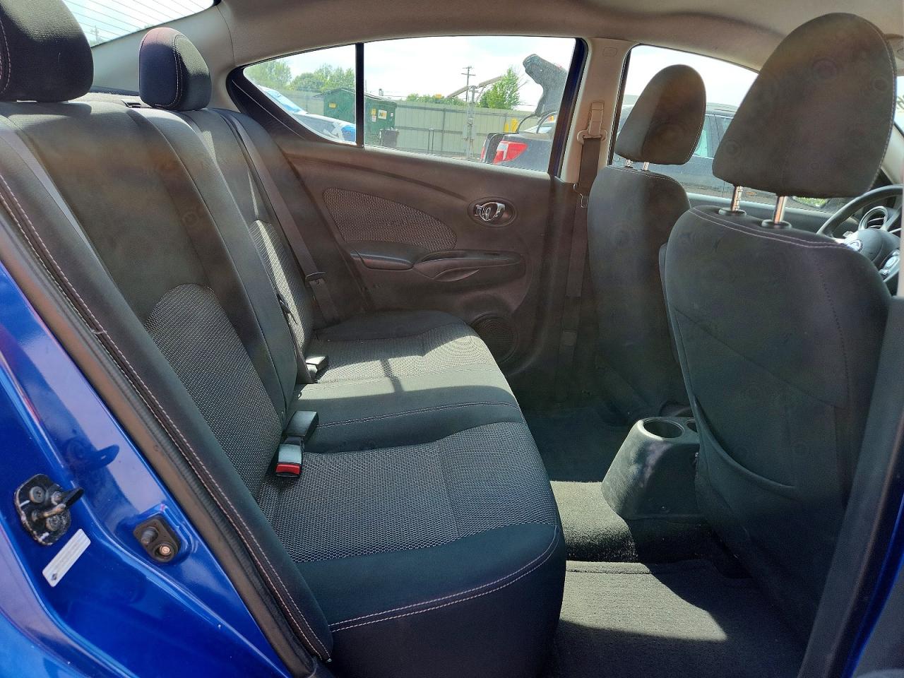 Nissan Versa 1.6 S