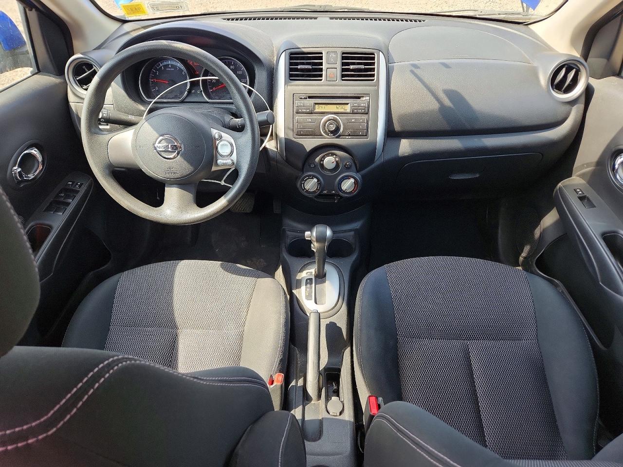 Nissan Versa 1.6 S