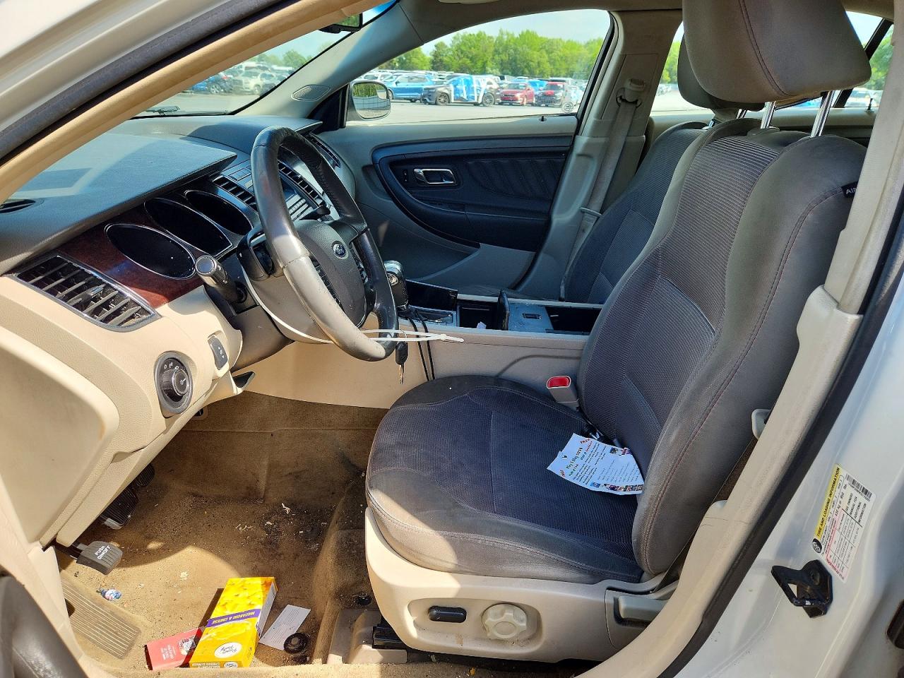 Ford Taurus Sel