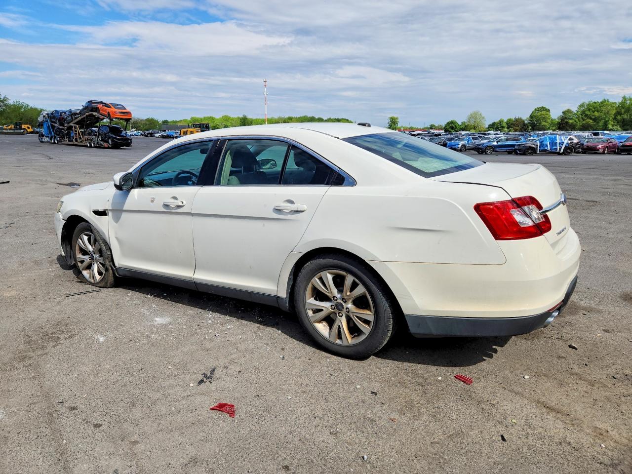 Ford Taurus Sel