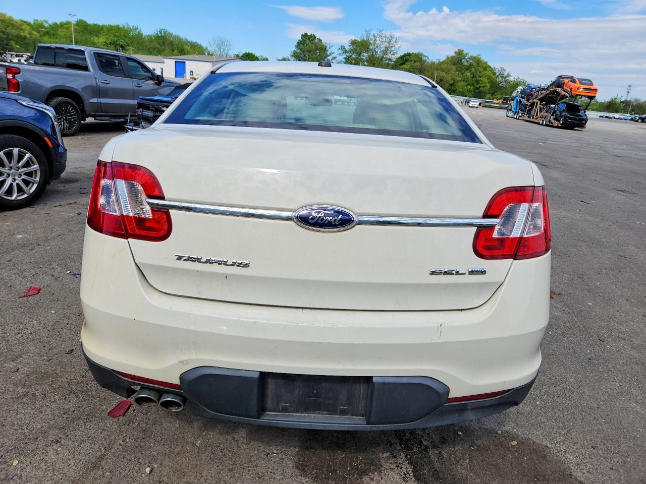 Ford Taurus Sel