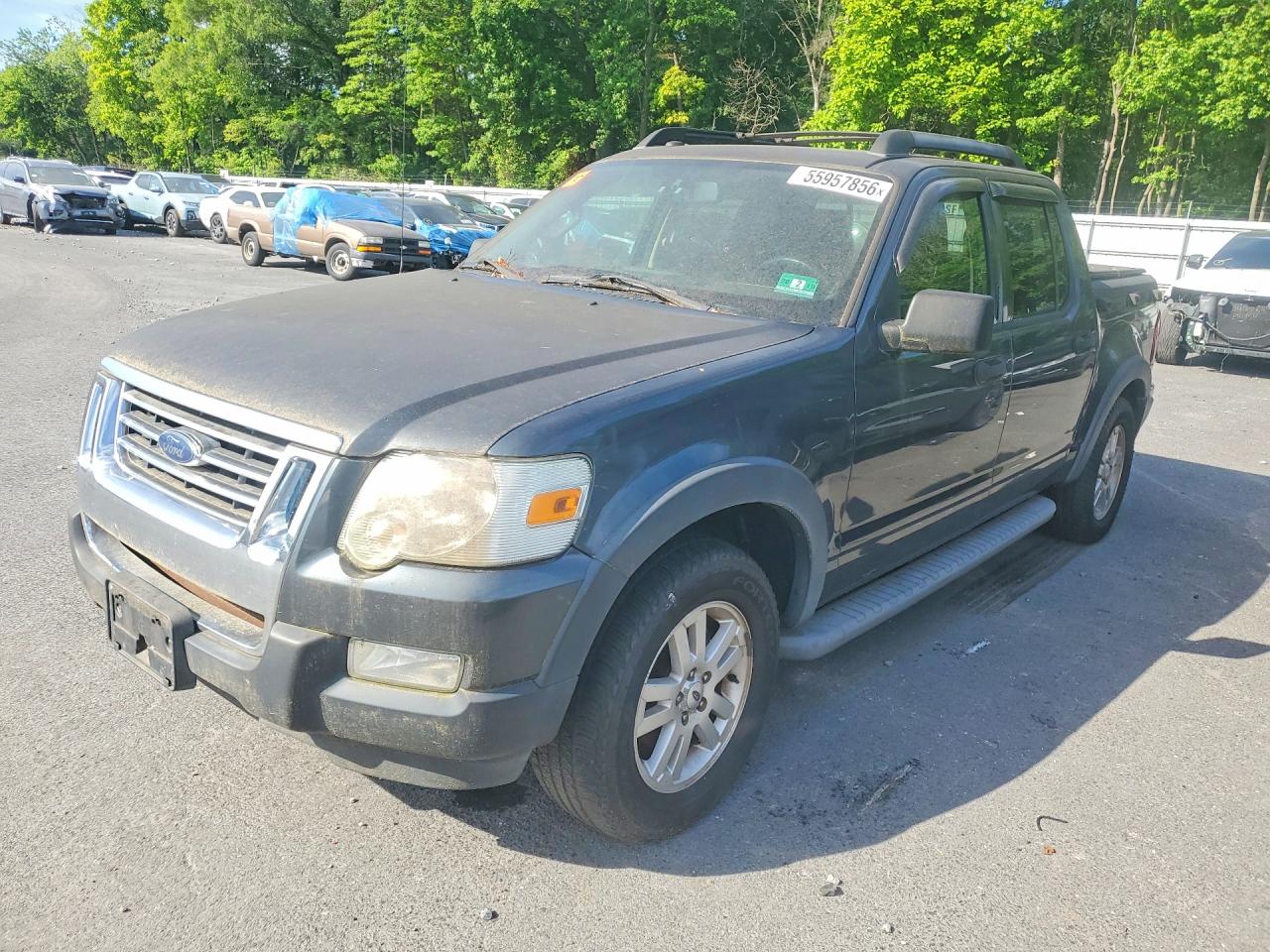 Salvage Ford Explorer Image