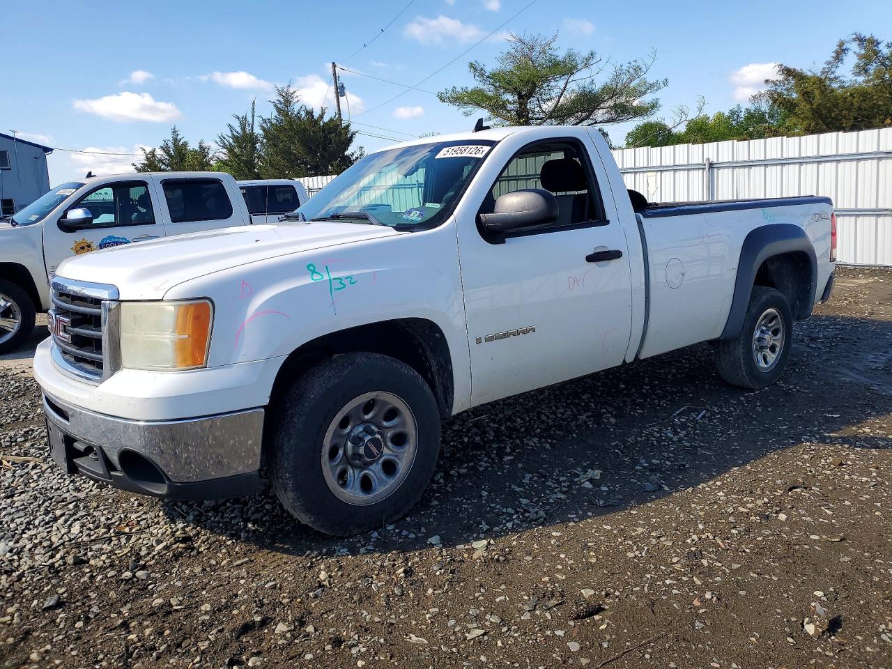 Salvage GMC Sierra Image