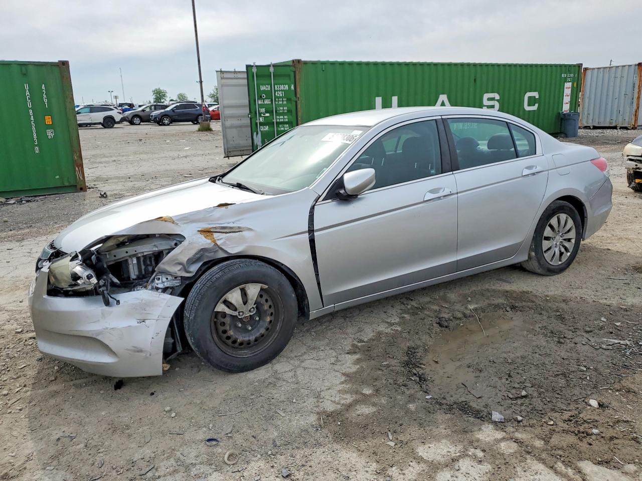Salvage Honda Accord Image