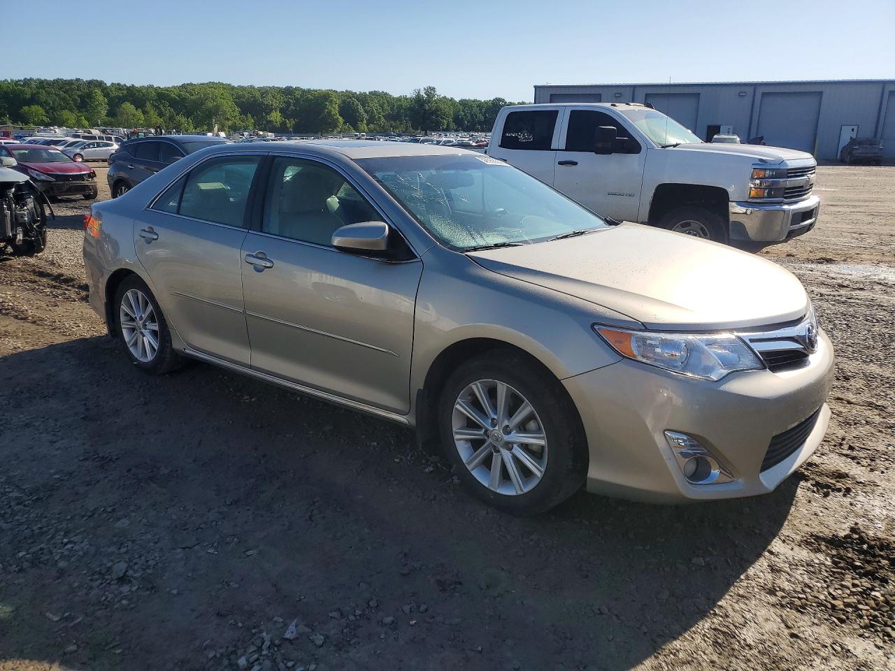 Toyota Camry Xle V6